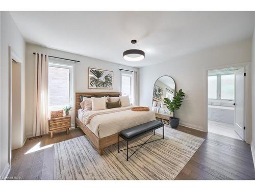 464 Old Course Trail, Welland, ON - Indoor Photo Showing Bedroom