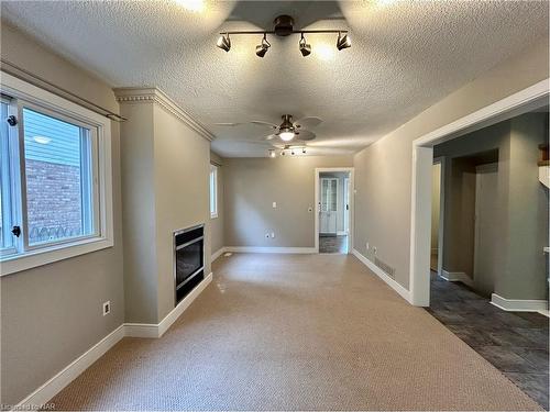 26 Remigio Court, Thorold, ON - Indoor Photo Showing Bathroom