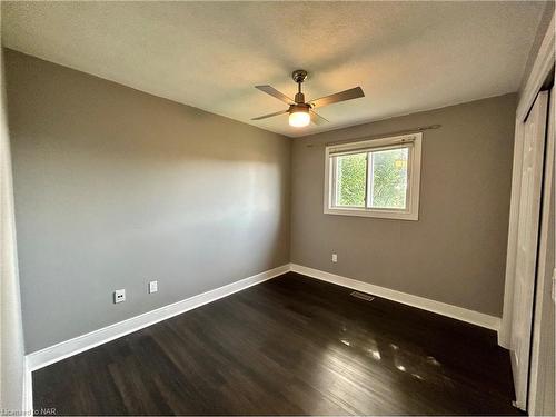 26 Remigio Court, Thorold, ON - Indoor Photo Showing Laundry Room