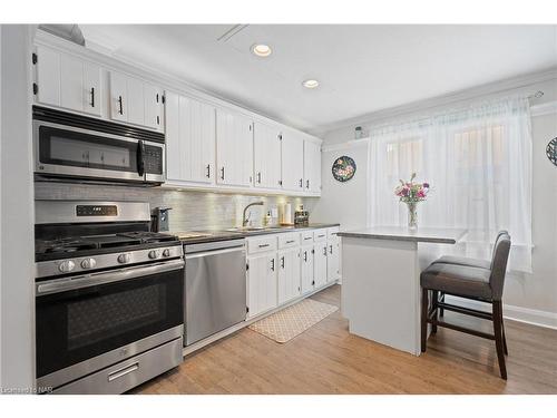 45 Ivy Avenue, St. Catharines, ON - Indoor Photo Showing Kitchen