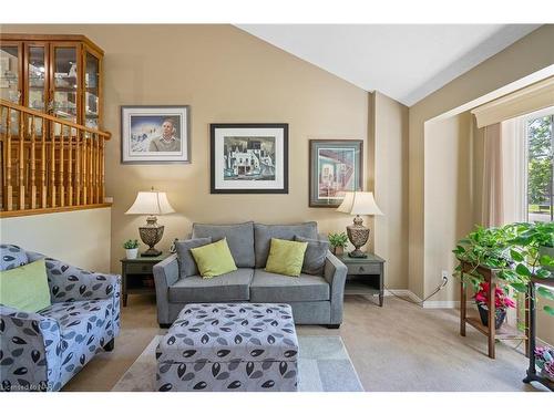 3534 Dominion Road, Ridgeway, ON - Indoor Photo Showing Living Room