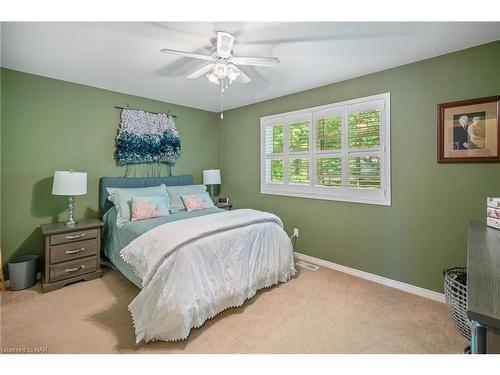3534 Dominion Road, Ridgeway, ON - Indoor Photo Showing Bedroom