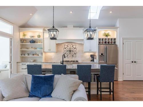 36 Sunrise Court, Ridgeway, ON - Indoor Photo Showing Kitchen With Upgraded Kitchen
