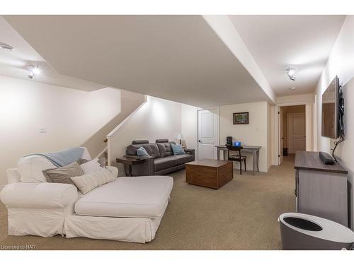 36 Sunrise Court, Ridgeway, ON - Indoor Photo Showing Bedroom
