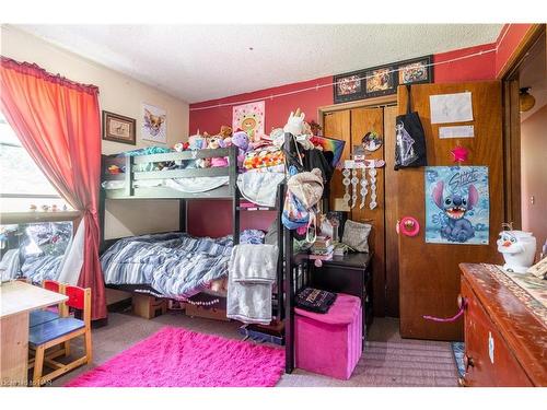 357 Haldimand Highway 54, York, ON - Indoor Photo Showing Bedroom
