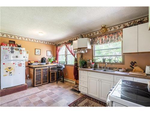 357 Haldimand Highway 54, York, ON - Indoor Photo Showing Dining Room