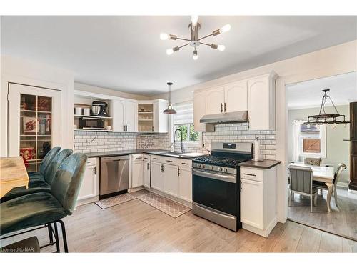 3393 Grove Avenue, Ridgeway, ON - Indoor Photo Showing Kitchen