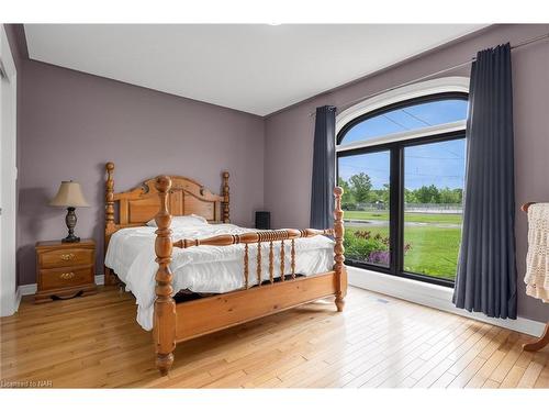 394 St George Street, Welland, ON - Indoor Photo Showing Bedroom