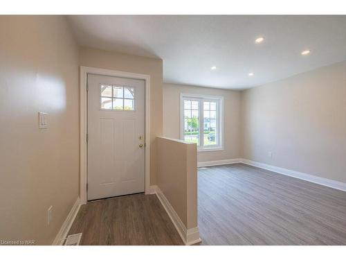 13A Elmwood Avenue, St. Catharines, ON - Indoor Photo Showing Other Room