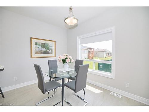 883 Burwell Street, Fort Erie, ON - Indoor Photo Showing Dining Room