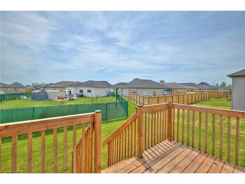 883 Burwell Street, Fort Erie, ON - Outdoor With Deck Patio Veranda With Backyard
