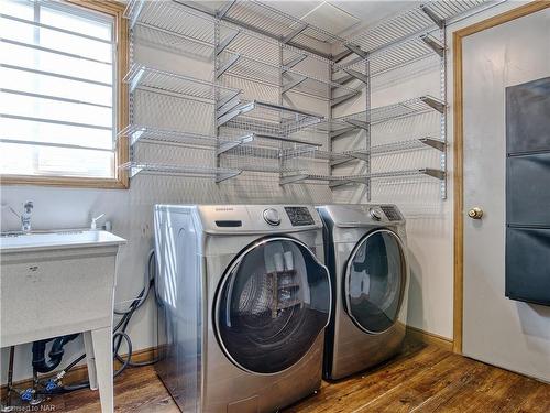 33 The Meadows Street, St. Catharines, ON - Indoor Photo Showing Laundry Room