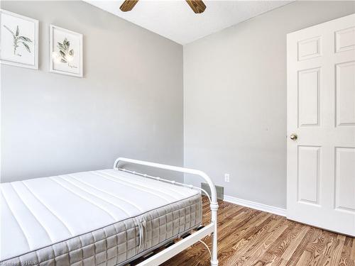 33 The Meadows Street, St. Catharines, ON - Indoor Photo Showing Bedroom