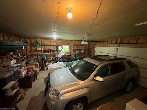 458 Scott Avenue, Fort Erie, ON - Indoor Photo Showing Garage