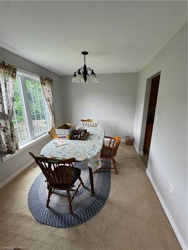 458 Scott Avenue, Fort Erie, ON - Indoor Photo Showing Dining Room