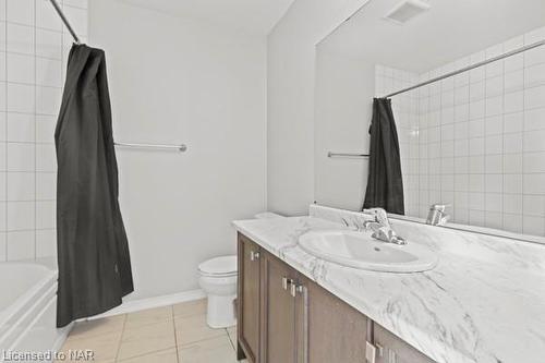 7765 Redbud Lane Lane, Niagara Falls, ON - Indoor Photo Showing Bathroom