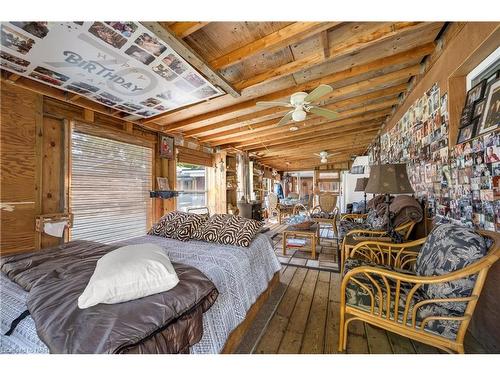 8 Hoover Point Lane, Selkirk, ON - Indoor Photo Showing Bedroom