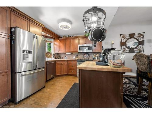 8 Hoover Point Lane, Selkirk, ON - Indoor Photo Showing Kitchen