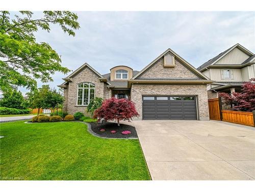 356 Creekside Drive, Welland, ON - Outdoor With Facade