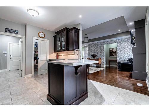 356 Creekside Drive, Welland, ON - Indoor Photo Showing Kitchen