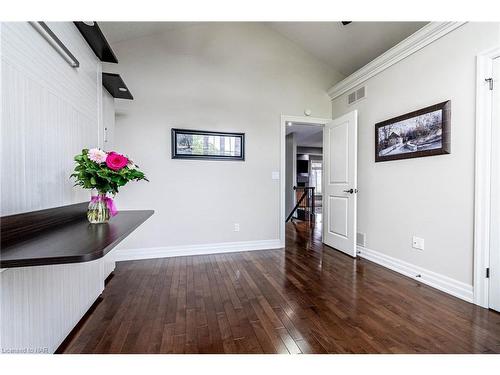 356 Creekside Drive, Welland, ON - Indoor Photo Showing Other Room