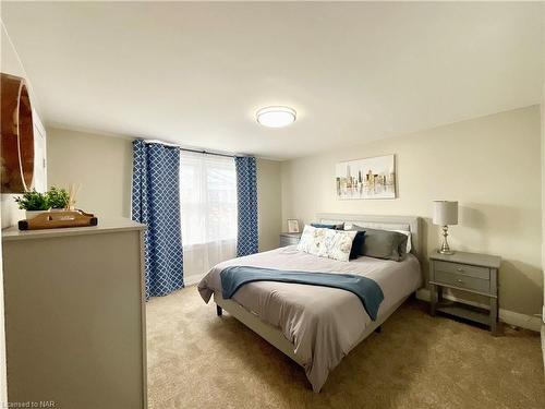 659 Elm Street, Port Colborne, ON - Indoor Photo Showing Bedroom