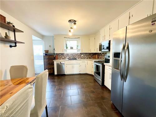 659 Elm Street, Port Colborne, ON - Indoor Photo Showing Kitchen