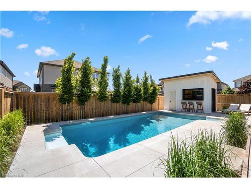106 Spruce Crescent, Welland, ON - Outdoor With In Ground Pool With Backyard
