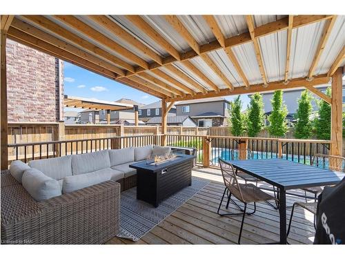 106 Spruce Crescent, Welland, ON - Outdoor With Deck Patio Veranda With Exterior