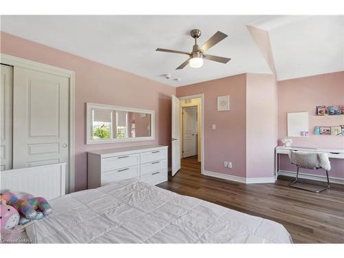 106 Spruce Crescent, Welland, ON - Indoor Photo Showing Bedroom