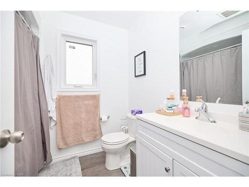 28 Merritt Street, St. Catharines, ON - Indoor Photo Showing Bathroom