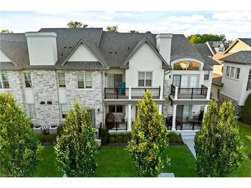 27 St Andrews Lane S, Niagara-On-The-Lake, ON - Outdoor With Balcony With Facade