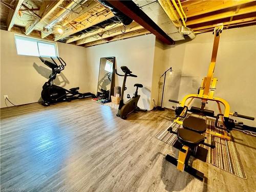 8 Moes Crescent, St. Catharines, ON - Indoor Photo Showing Gym Room