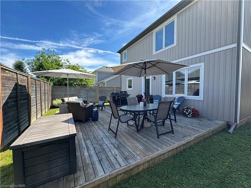 8 Moes Crescent, St. Catharines, ON - Outdoor With Deck Patio Veranda With Exterior