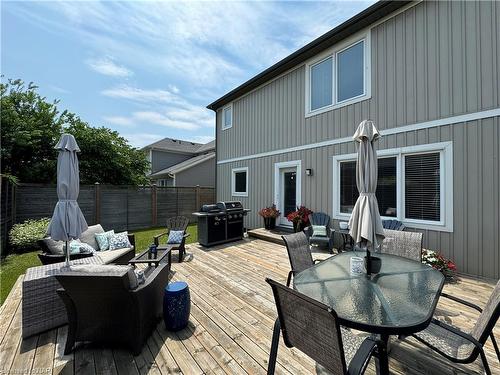 8 Moes Crescent, St. Catharines, ON - Outdoor With Deck Patio Veranda With Exterior