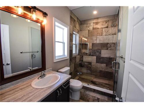 3990 Village Creek Drive, Stevensville, ON - Indoor Photo Showing Bathroom