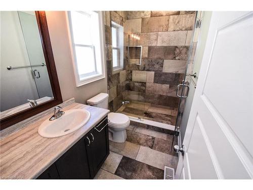 3990 Village Creek Drive, Stevensville, ON - Indoor Photo Showing Bathroom