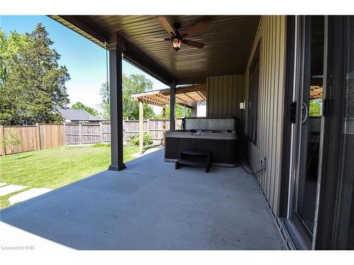 3990 Village Creek Drive, Stevensville, ON - Outdoor With Deck Patio Veranda With Exterior