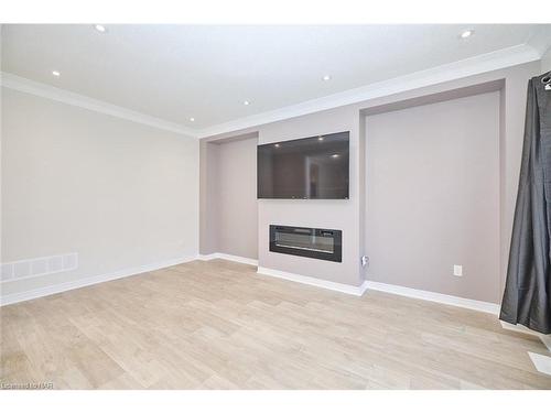 237 Shoreview Drive, Welland, ON - Indoor Photo Showing Other Room With Fireplace