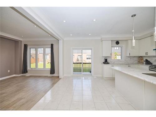 237 Shoreview Drive, Welland, ON - Indoor Photo Showing Kitchen