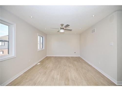 237 Shoreview Drive, Welland, ON - Indoor Photo Showing Other Room