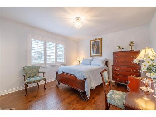 50 Millbridge Crescent, Fonthill, ON - Indoor Photo Showing Bedroom