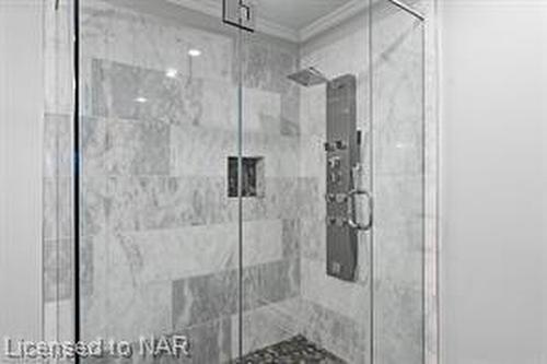 2850 Thunder Bay Road, Fort Erie, ON - Indoor Photo Showing Bathroom