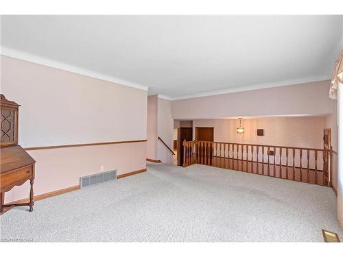 58 Wiltshire Boulevard, Welland, ON - Indoor Photo Showing Other Room