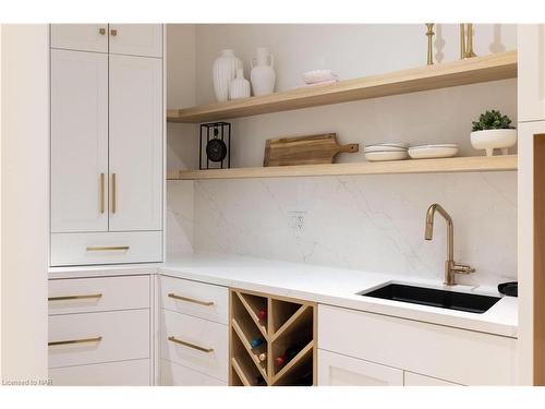 6 Fedorkow Lane, St. Davids, ON - Indoor Photo Showing Kitchen