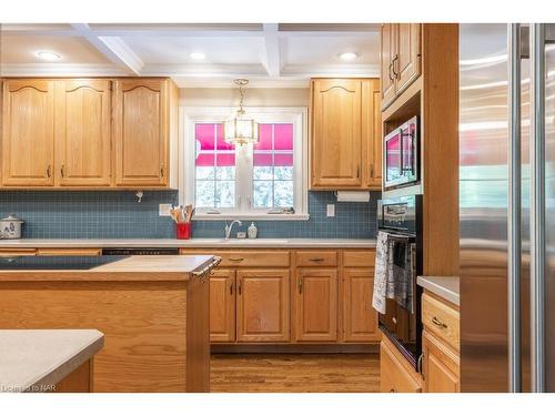 276 Mississagua Street, Niagara-On-The-Lake, ON - Indoor Photo Showing Kitchen