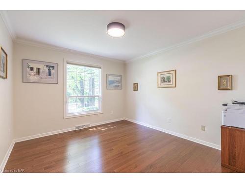 276 Mississagua Street, Niagara-On-The-Lake, ON - Indoor Photo Showing Other Room