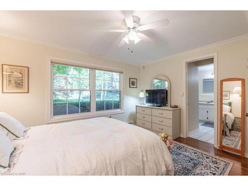 276 Mississagua Street, Niagara-On-The-Lake, ON - Indoor Photo Showing Bedroom