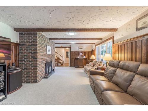 276 Mississagua Street, Niagara-On-The-Lake, ON - Indoor Photo Showing Living Room With Fireplace