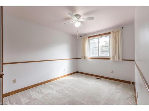 6363 Jupiter Boulevard, Niagara Falls, ON - Indoor Photo Showing Other Room